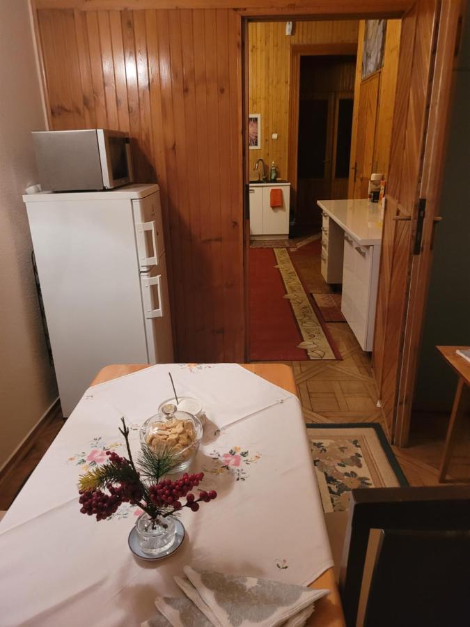 Pokoje Goscinne Victoria Krakau Exterior foto