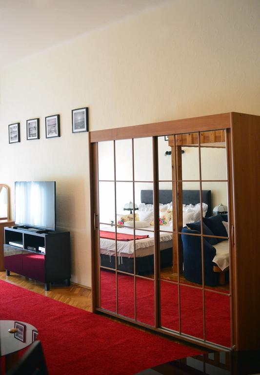 Pokoje Goscinne Victoria Krakau Exterior foto