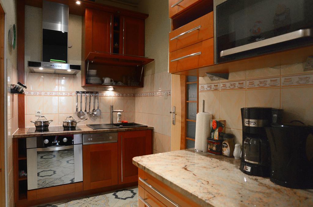 Pokoje Goscinne Victoria Krakau Exterior foto